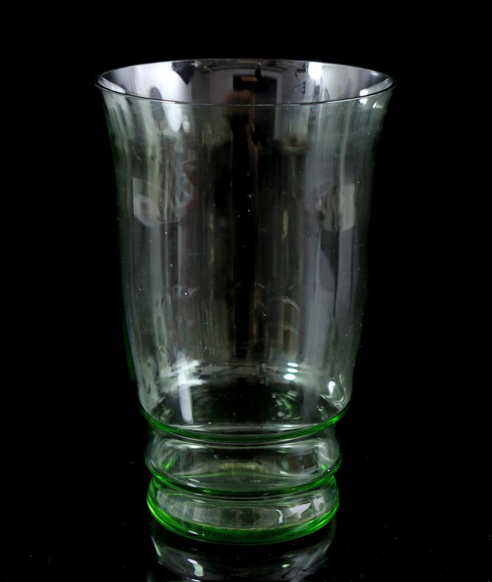 Anna green glass vase