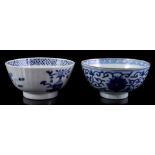 2 porcelain bowls, Qianlong