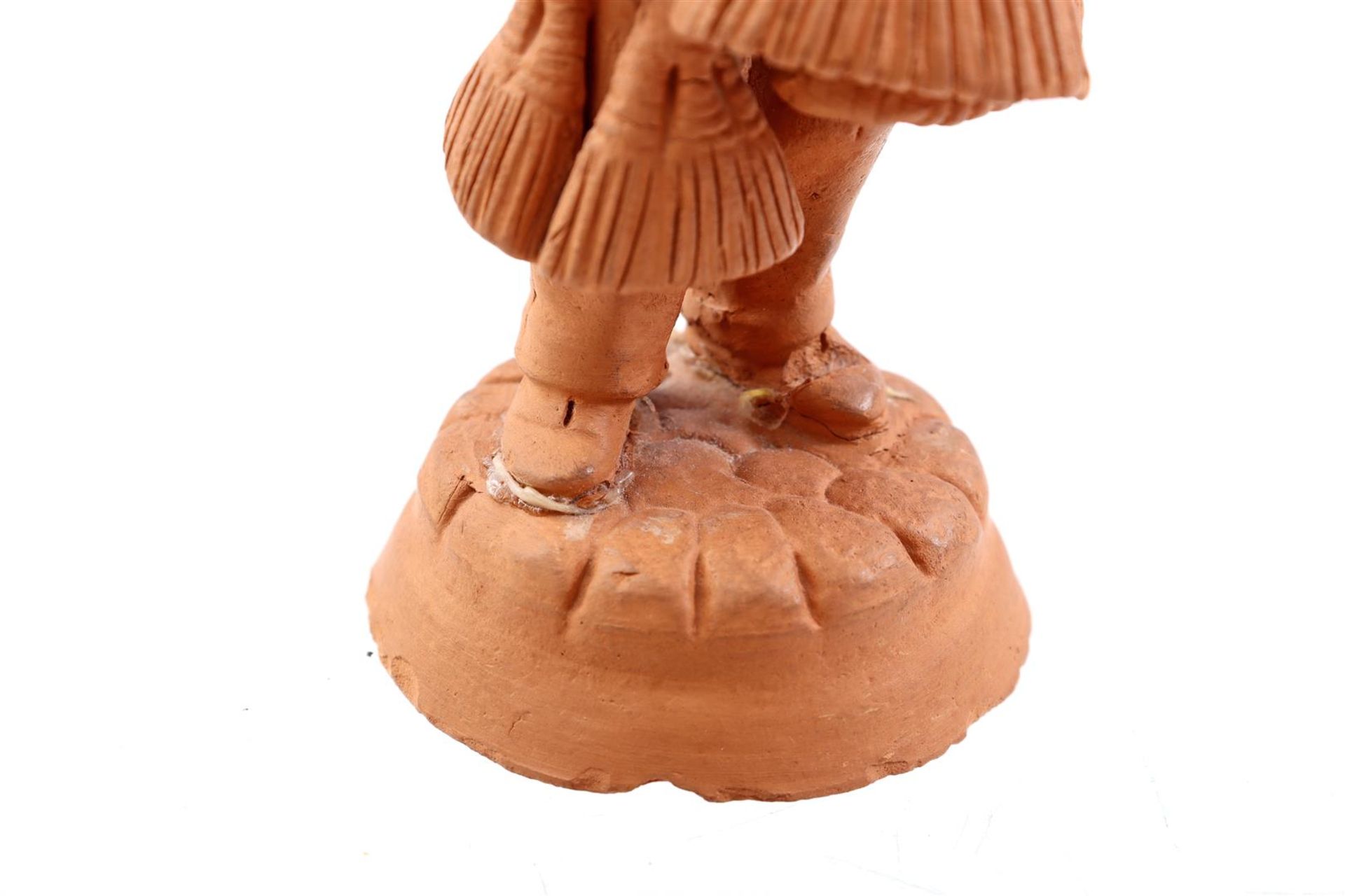 6 terracotta statues - Image 2 of 2