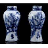 2 porcelain vases, Kangxi