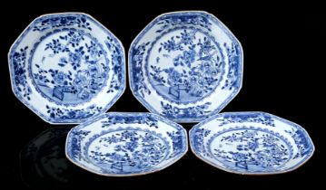 4 octagonal porcelain dishes, Qianlong