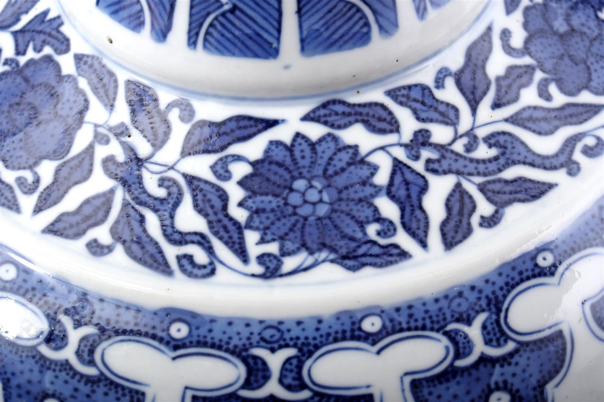 Porcelain Ming style baluster vase - Bild 7 aus 10