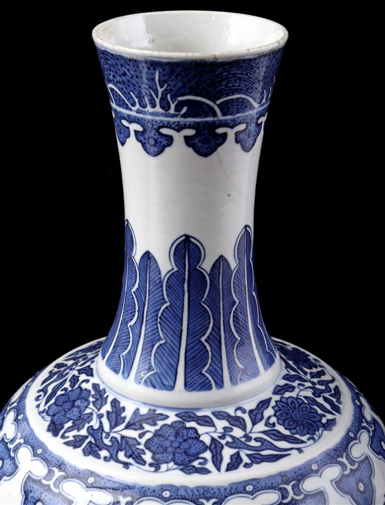 Porcelain Ming style baluster vase - Bild 3 aus 10