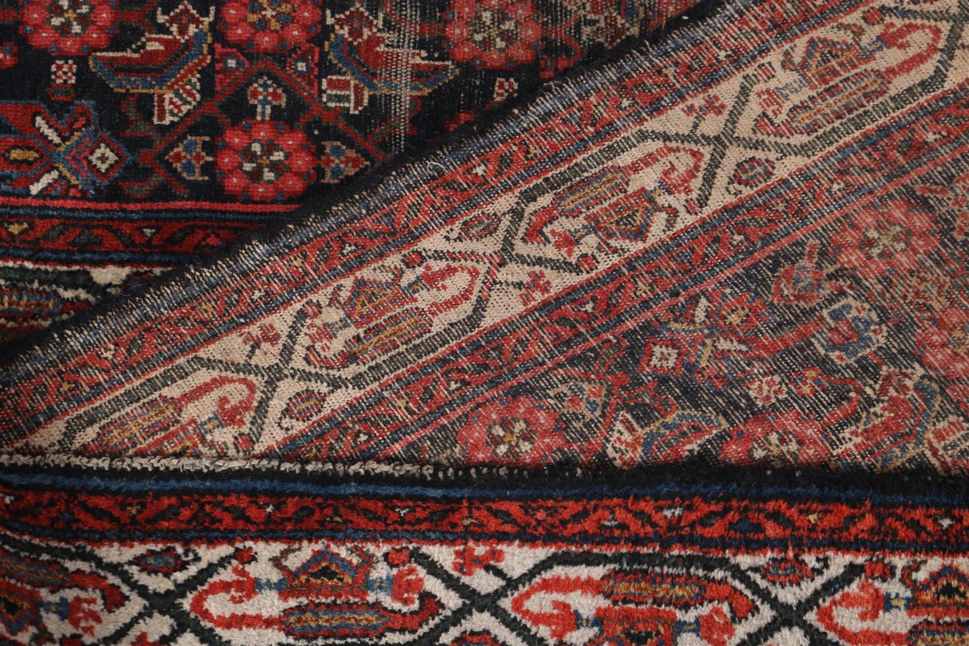 Oriental carpet - Image 4 of 4