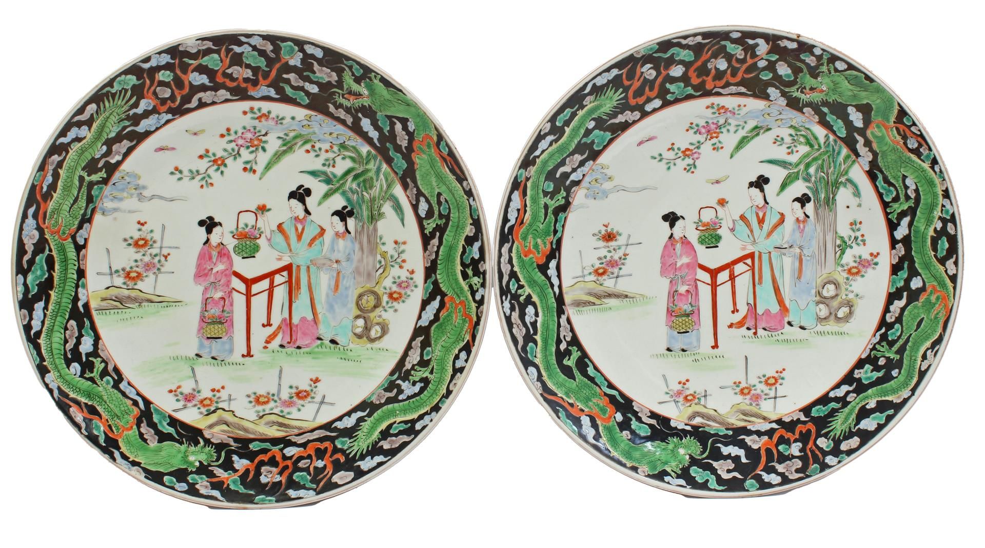 2 large Famille Rose dishes