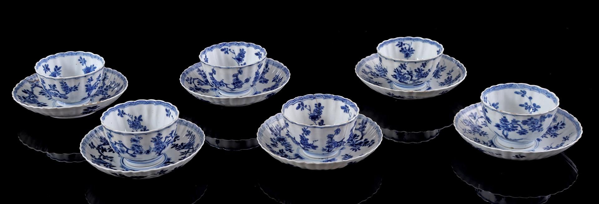 6 porcelain cups and saucers, Kangxi - Image 2 of 9