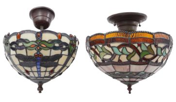 2 Tiffany style hanging lamps