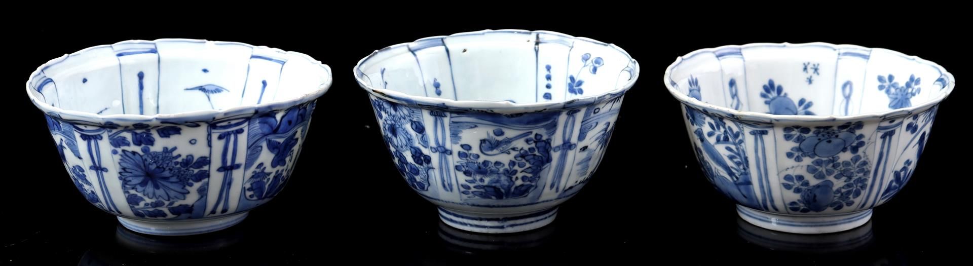 3 porcelain kraaikommen, Wanli