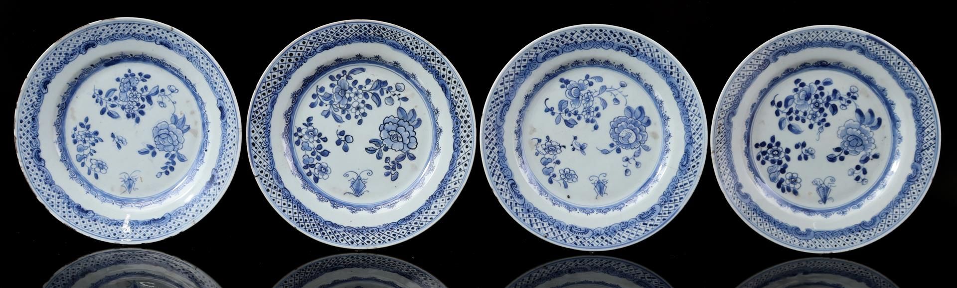 4 porcelain dishes with blue floral decor, Qianlong