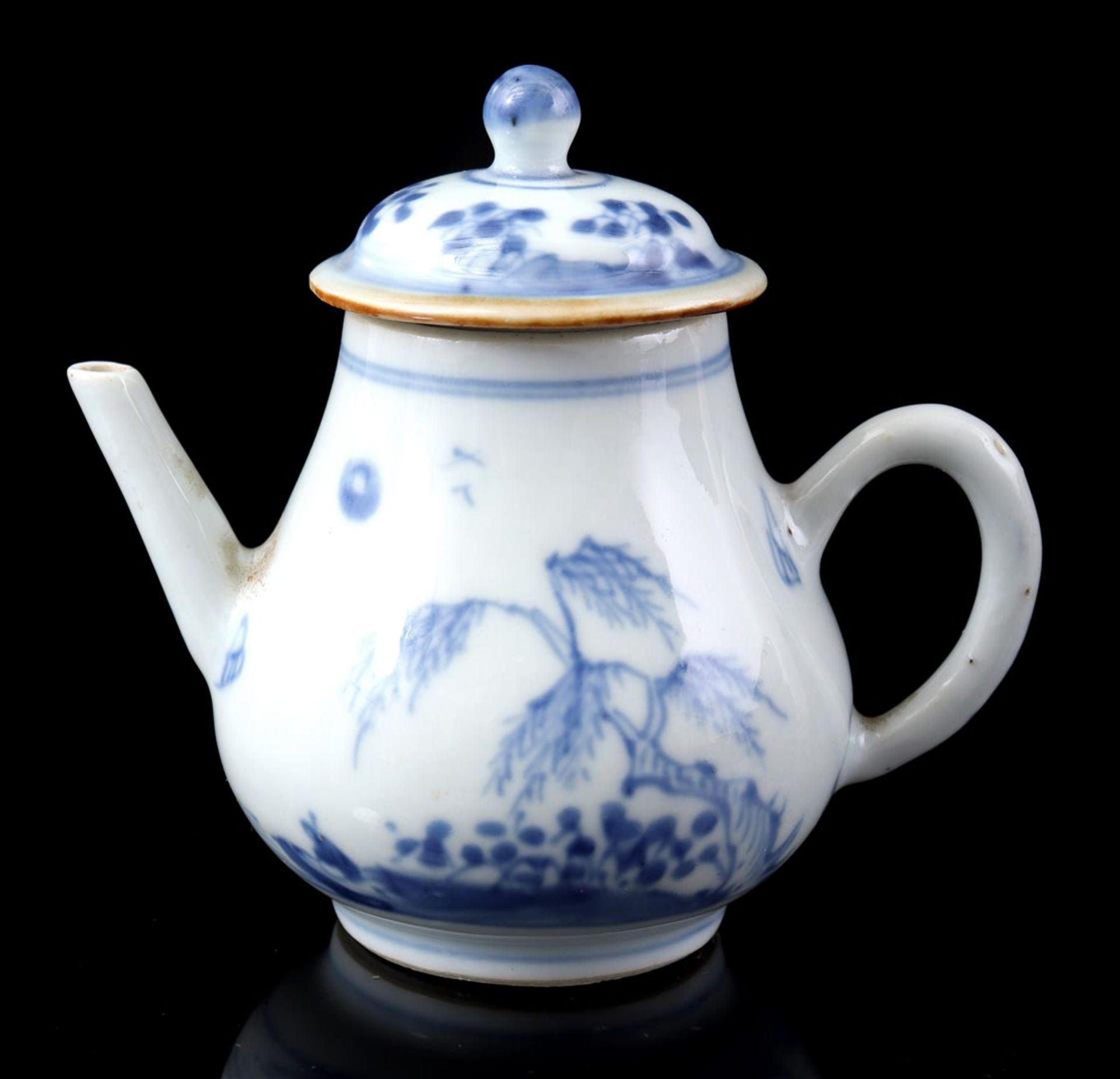 Porcelain teapot Willow decor, Qianlong - Image 3 of 4