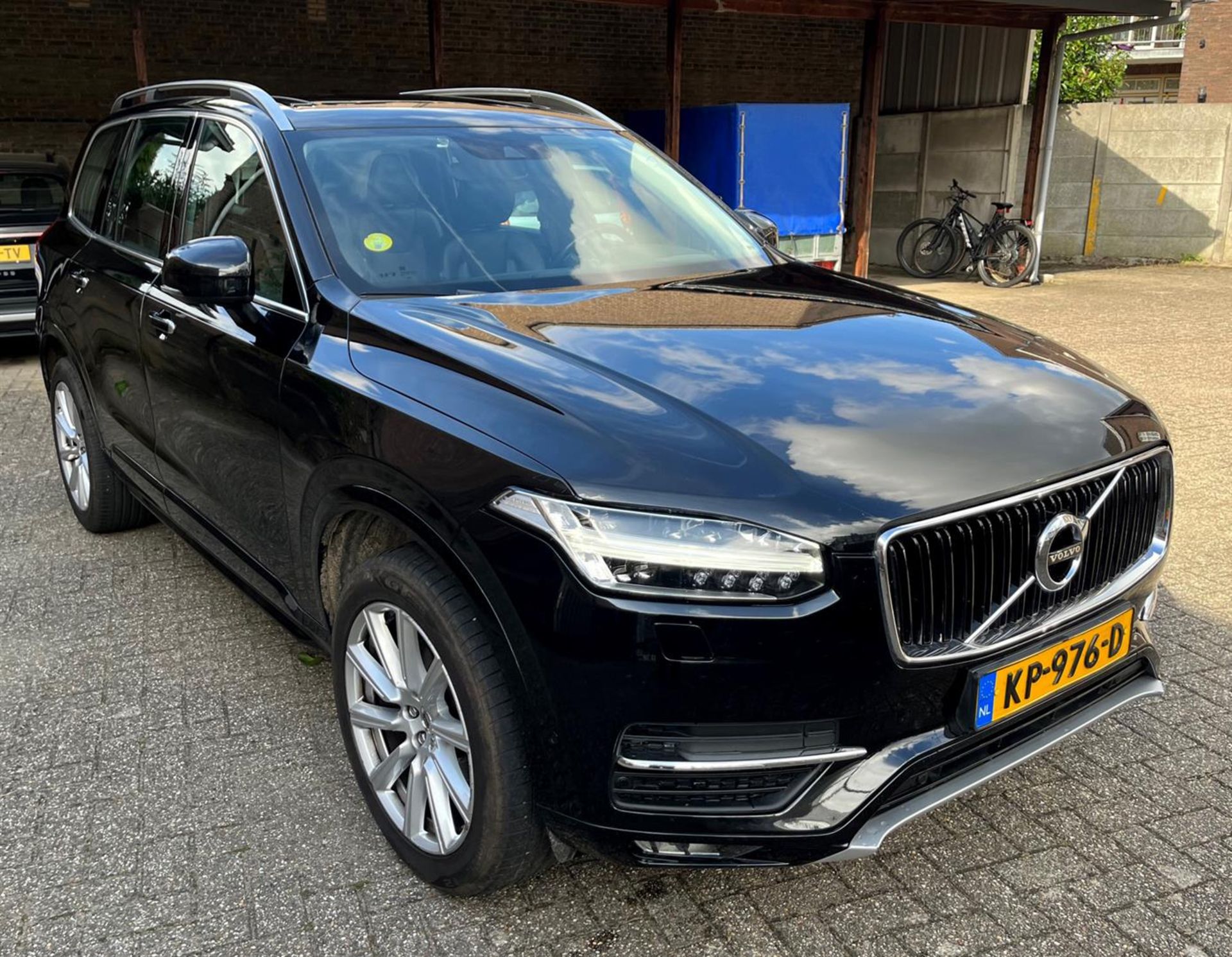 EXECUTIVE AUCTION: Passenger car Volvo XC90