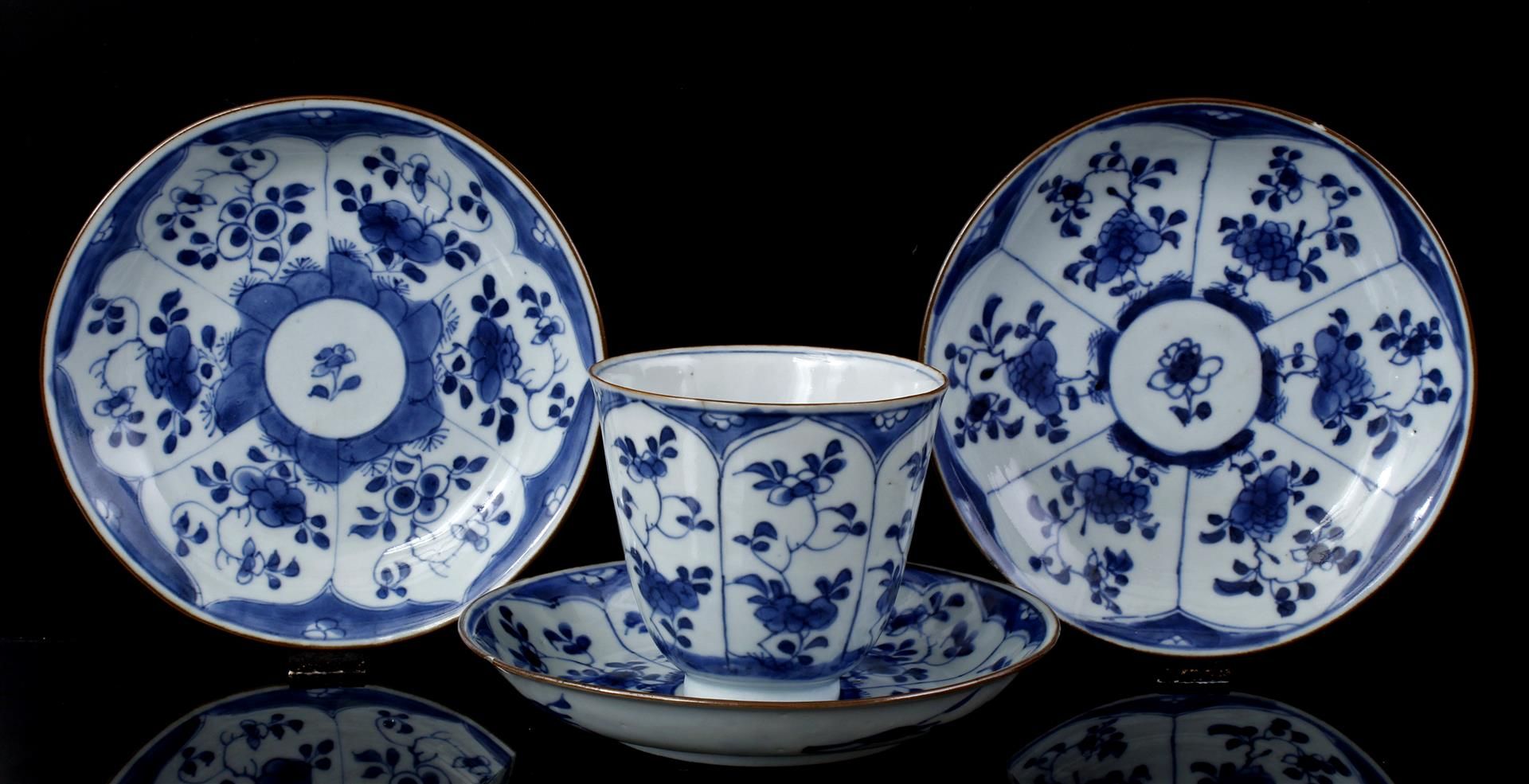 Porcelain cup and 3 saucers, Kangxi