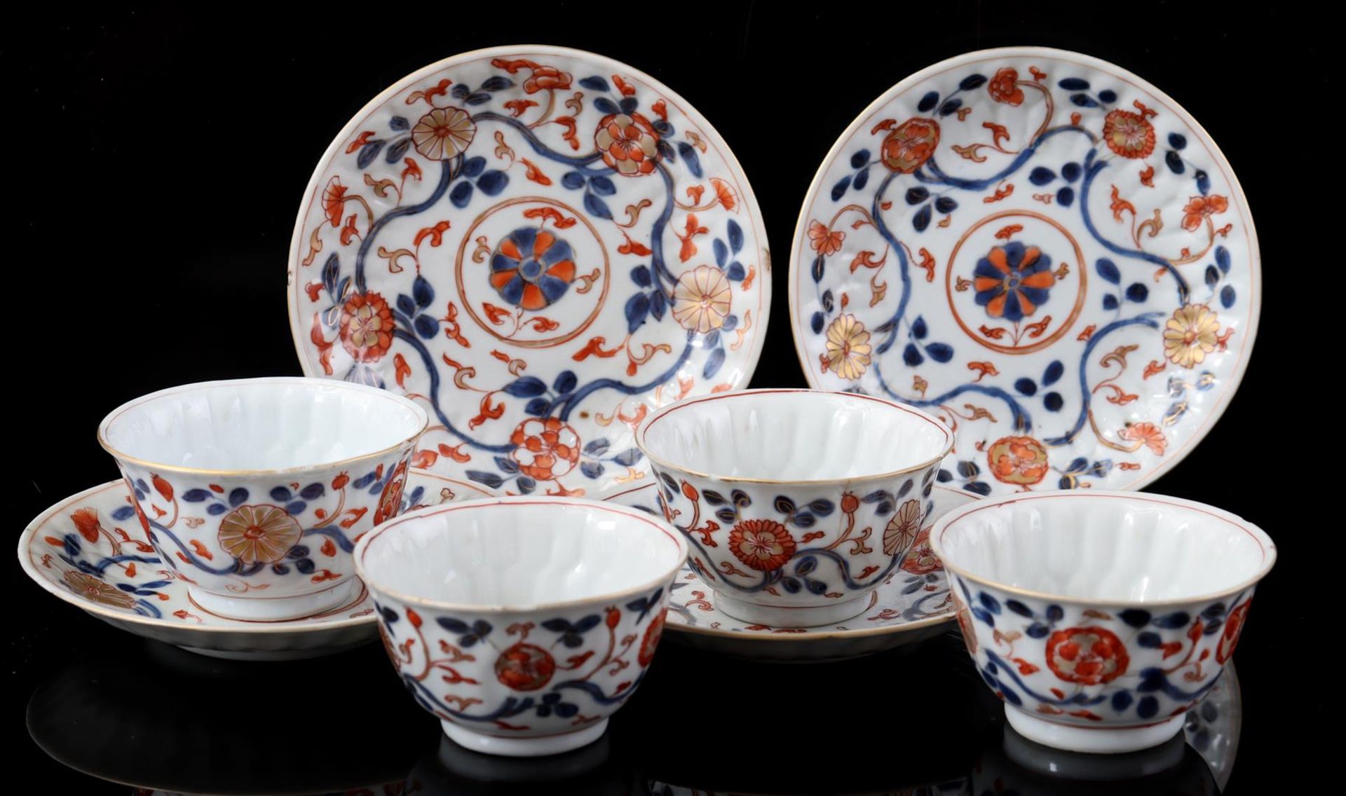 4 porcelain Imari cups and saucers, Kangxi