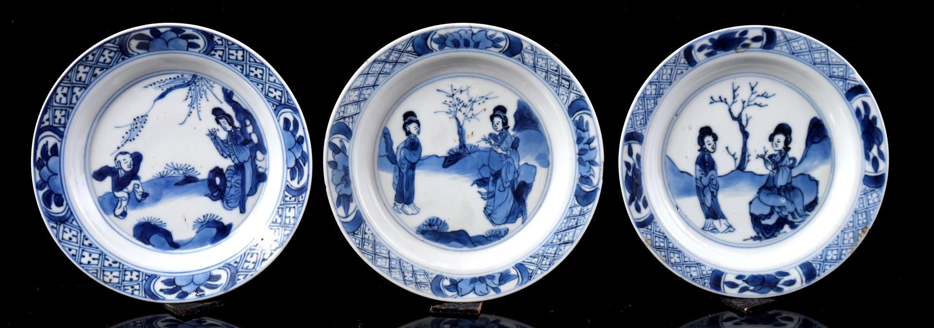 3 porcelain dishes, Kangxi