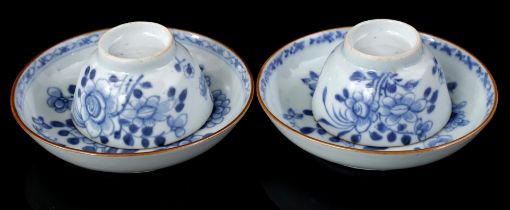 2 porcelain cups and saucers, Qianlong