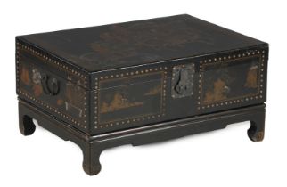 Black lacquered box with lid and brass fittings on dismountable base 