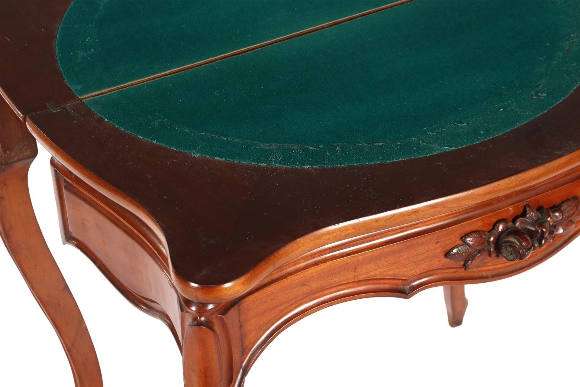 Walt gaming table with green felt and standing on convertible legs - Image 3 of 3