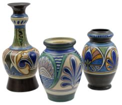 3 Gouda vases