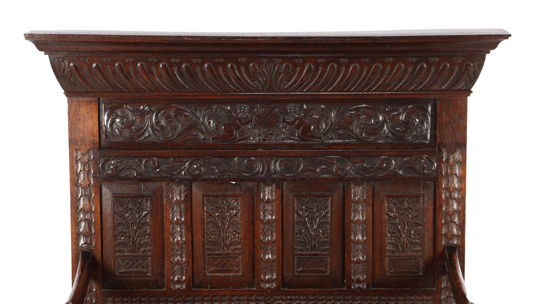 Oak richly upholstered hall bench - Image 2 of 2