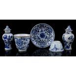7 pieces of porcelain, Kangxi to Qianlong