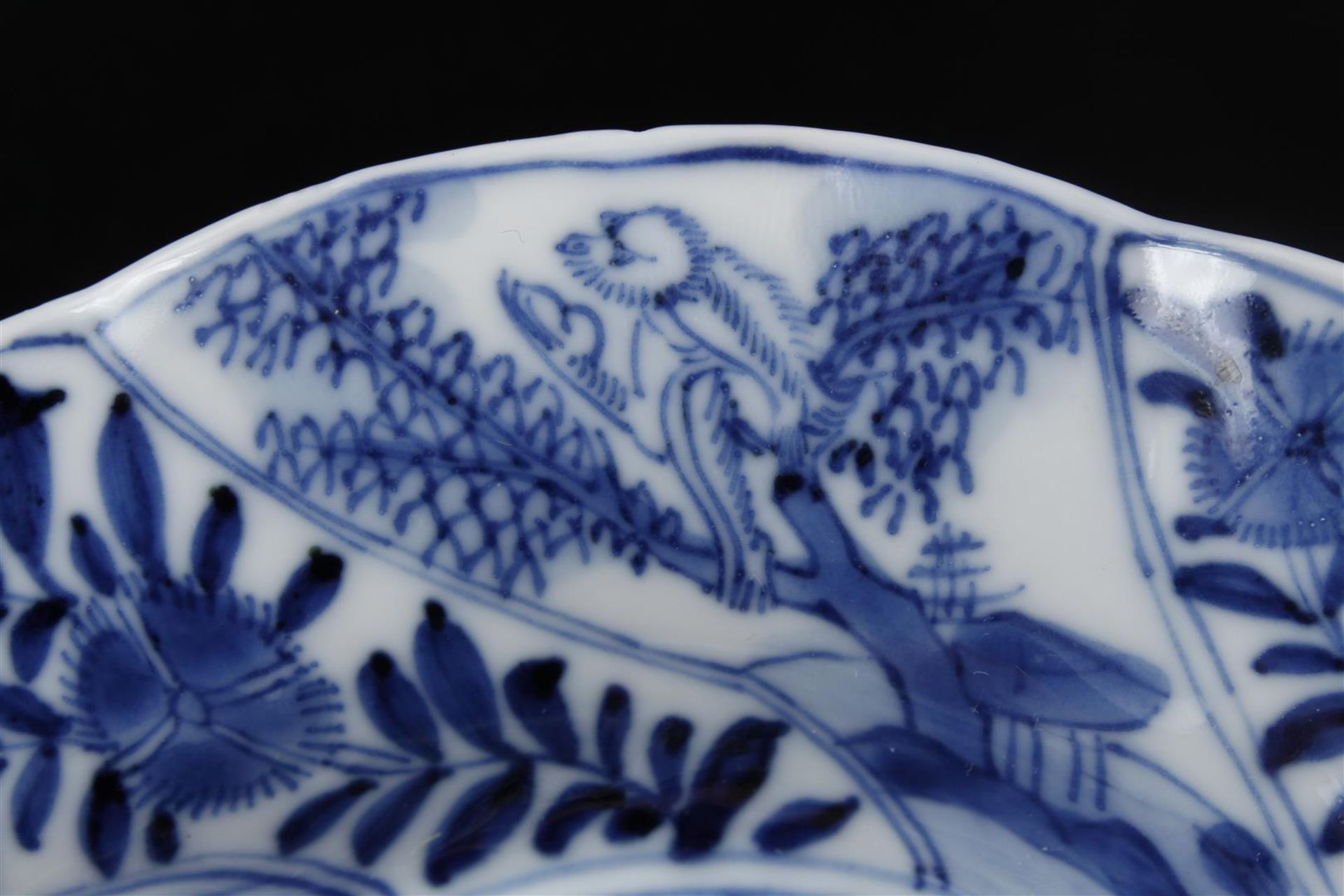5 porcelain dishes, Kangxi - Image 3 of 9