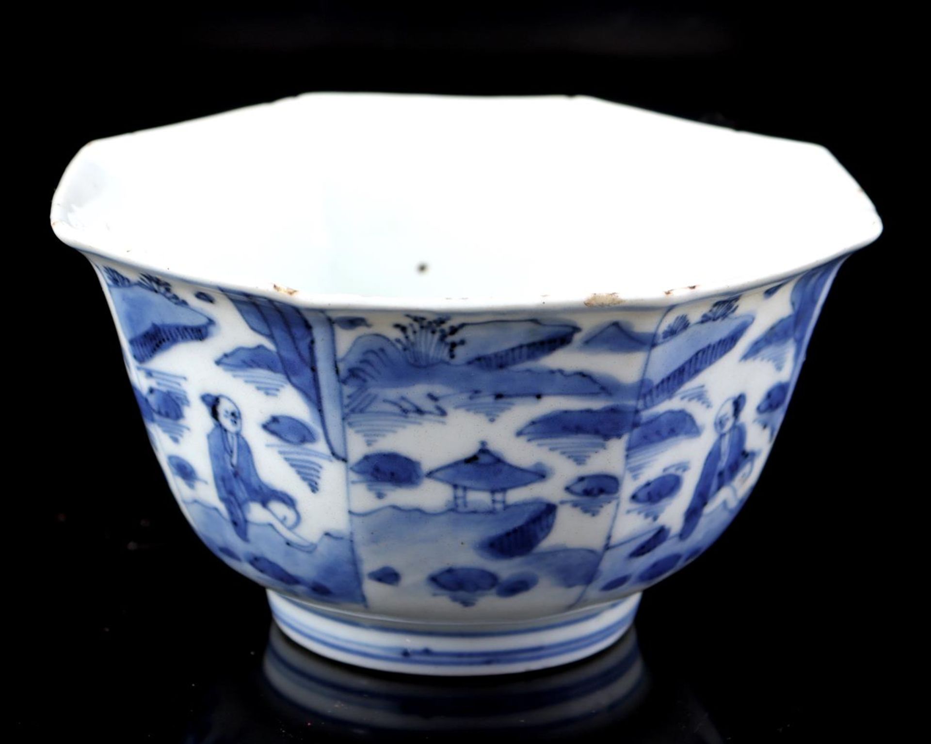 Porcelain octagonal bowl, Qianlong