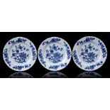3 earthenware dishes