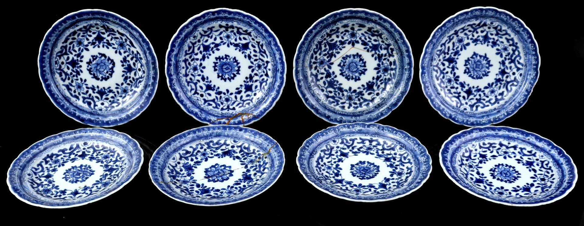 8 porcelain dishes, Qianlong