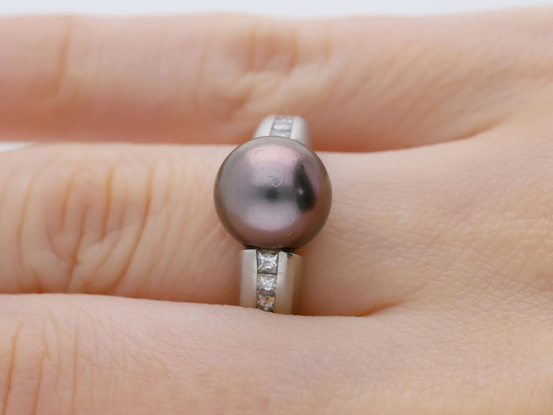 Ring with Tahitian cultured pearl and diamonds in 950 platinum, signed "BUNDA" - Image 5 of 6