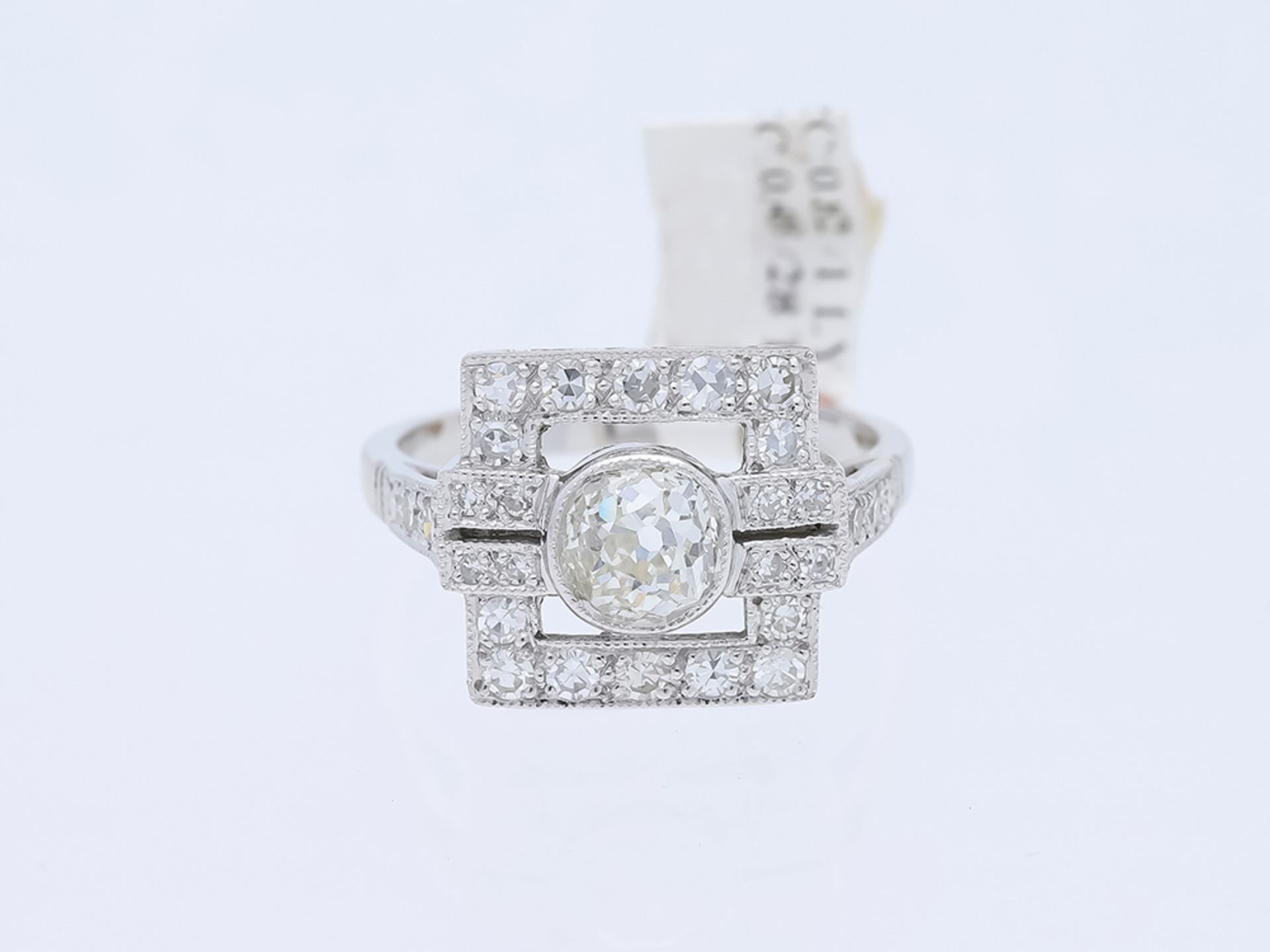 Ring in 750 white gold with 29 diamonds