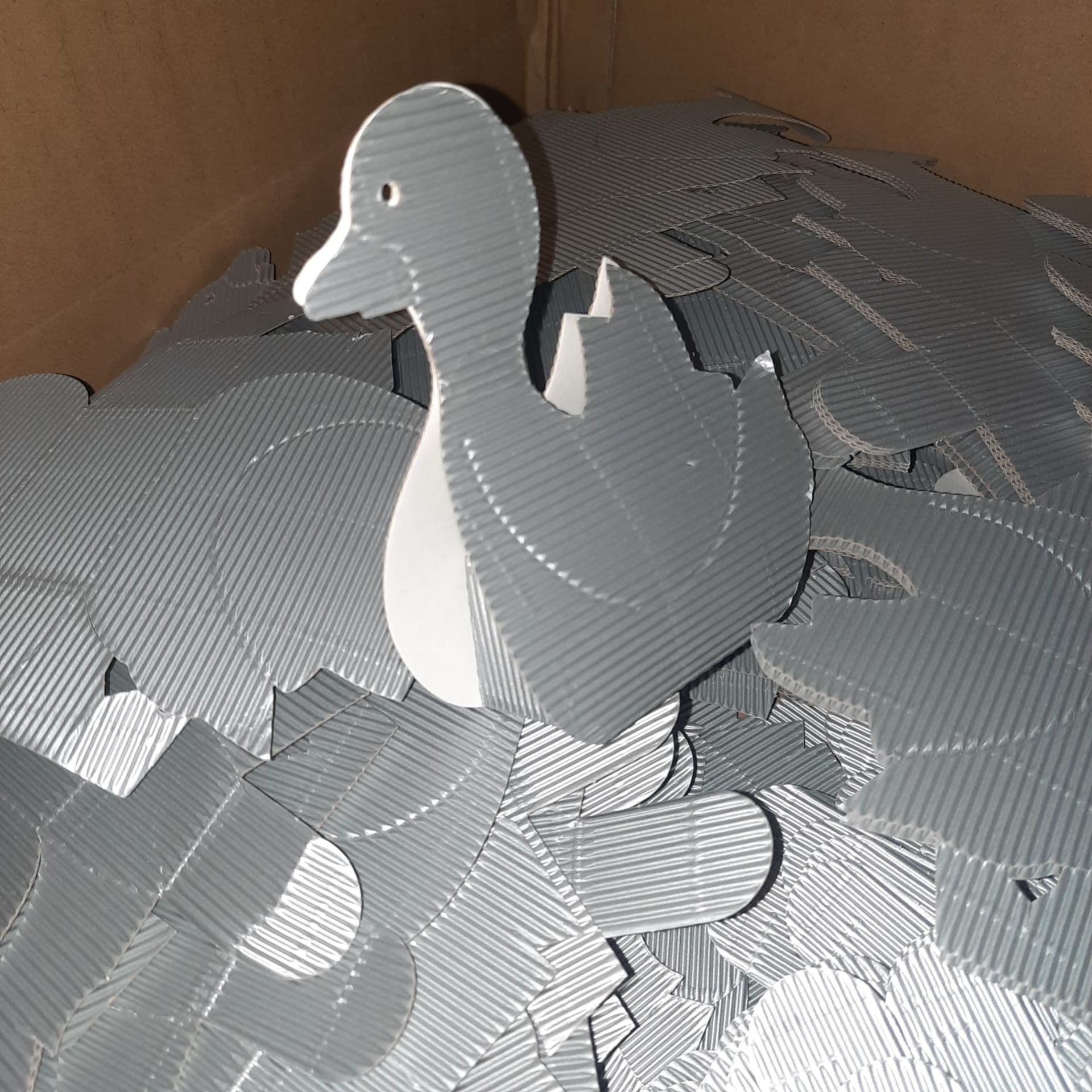 X 90 SILVER DUCK PAPER BOXES - NEW.