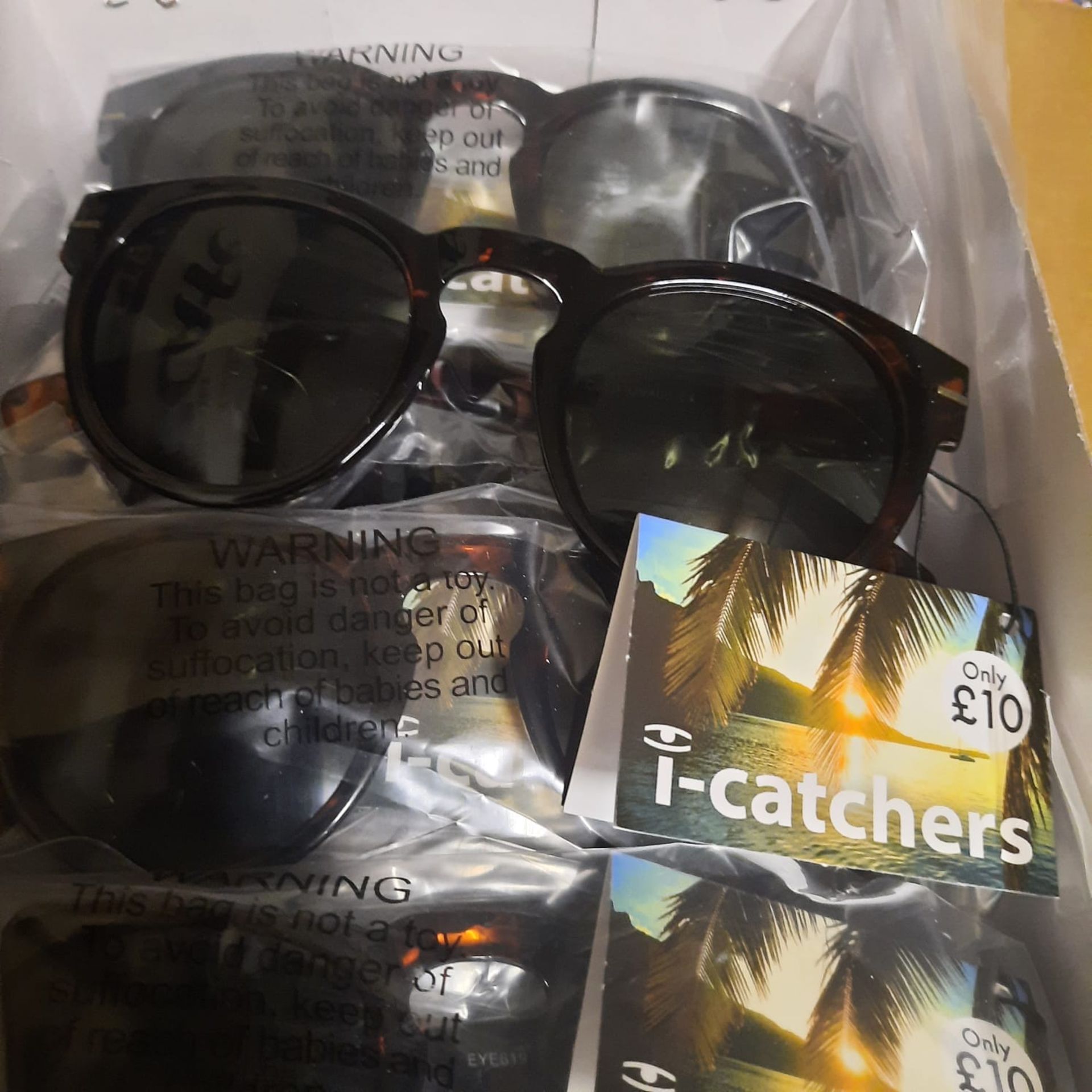 RRP £120 X 12 PAIRS OF NEW & BOXED SUNGLASSES - MANS.