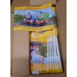 X 400 NEW & BOXED DAY OUT THOMAS THE TANK ENGINE TRAIN FLAGS - SALEROOM ON TOP 0F ROW (A).