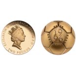 Elizabeth II (1952-2022), Decimal issues, Proof Two Pounds, 1996, in gold, European Football...