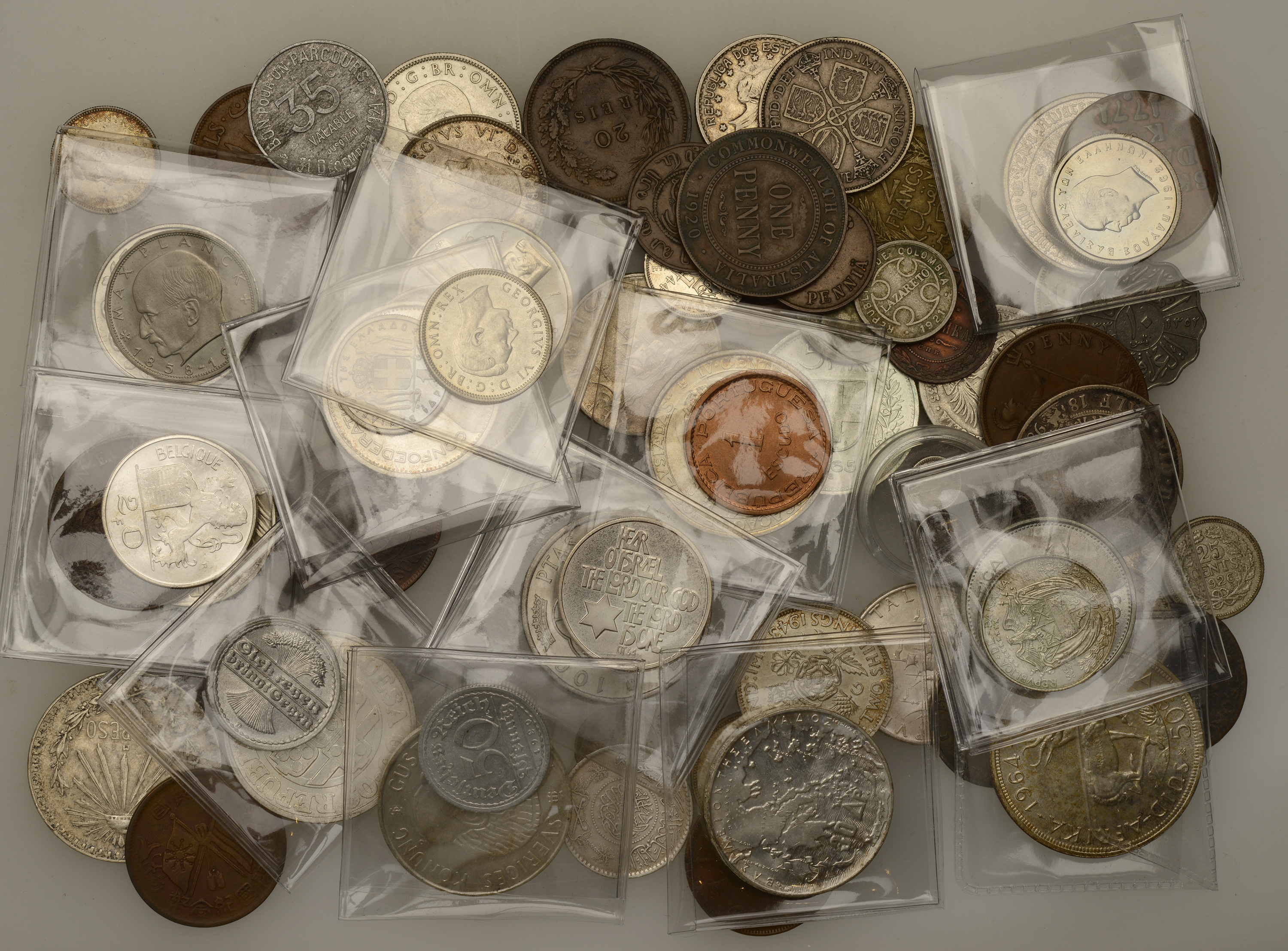 Miscellaneous, Assorted World coins, in silver (45), base metal (30) [75]. Varied state Â£15...