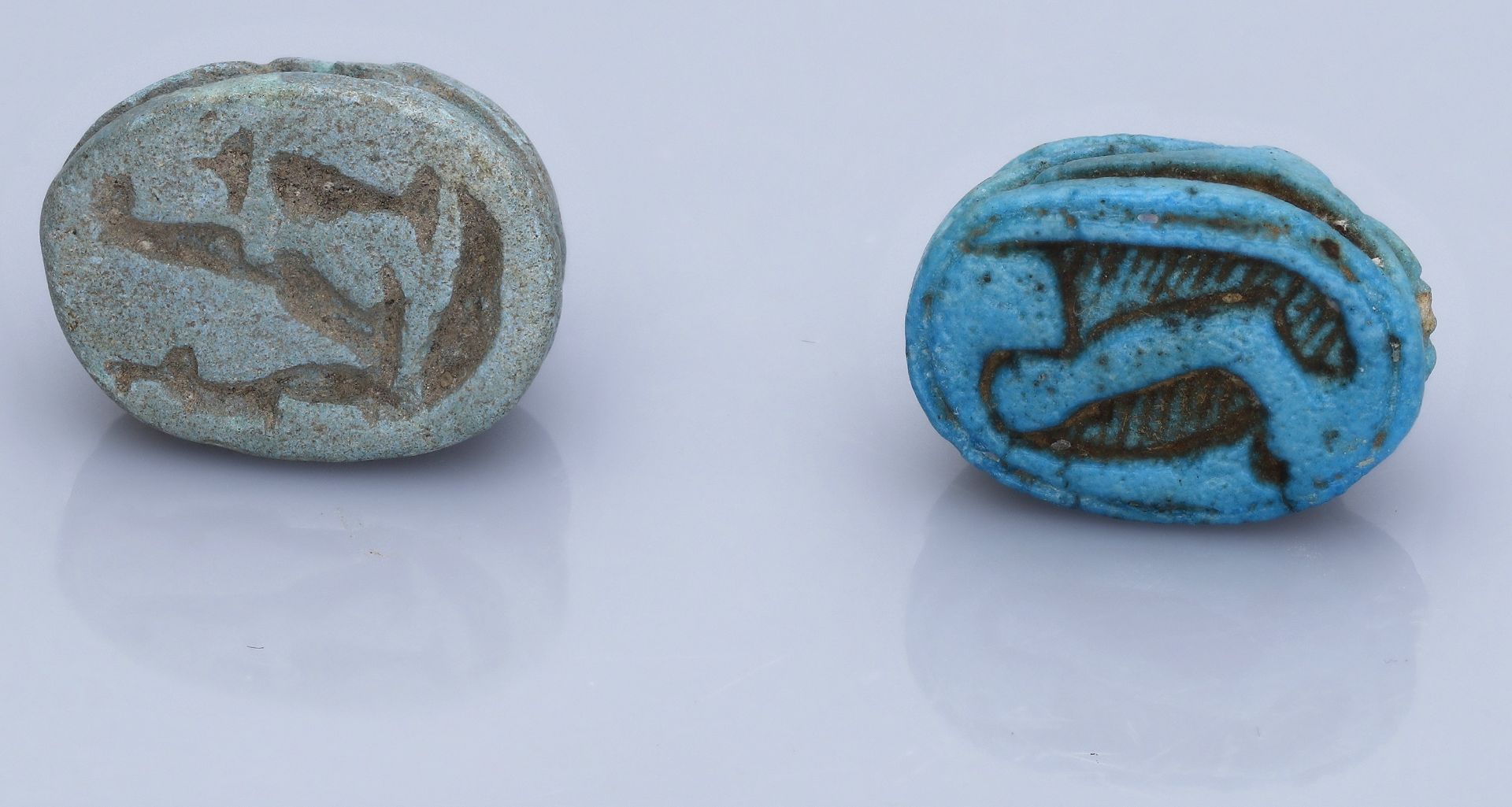 Egypt, New Kingdom (c. 1550-1069 BC), New Kingdom / Late Period, scarabs (2), Egyptian blue... - Bild 2 aus 2