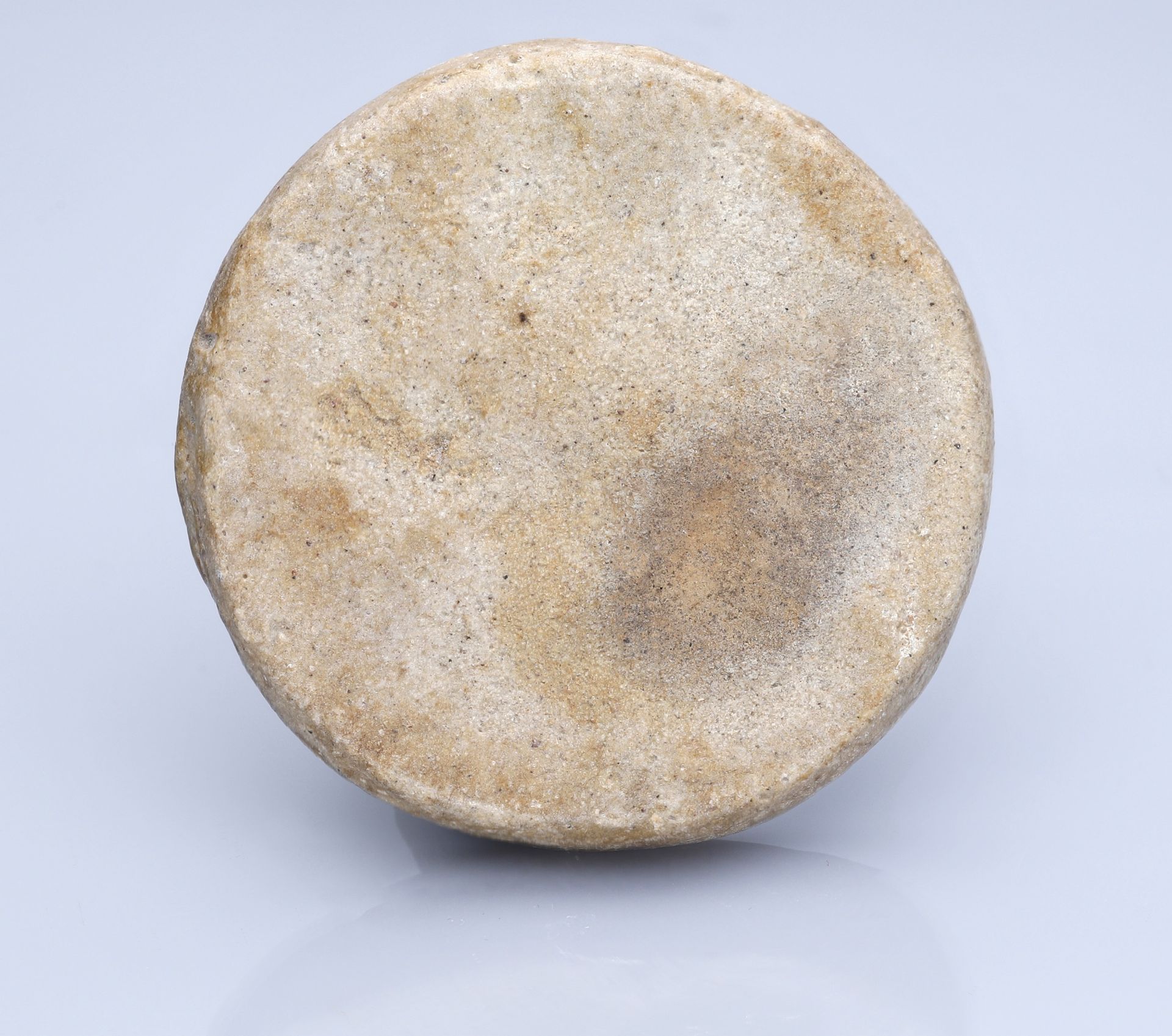 Egypt, New Kingdom (c. 1550-1069 BC), 19th Dynasty, large grey circular faience tile, from t... - Image 2 of 2