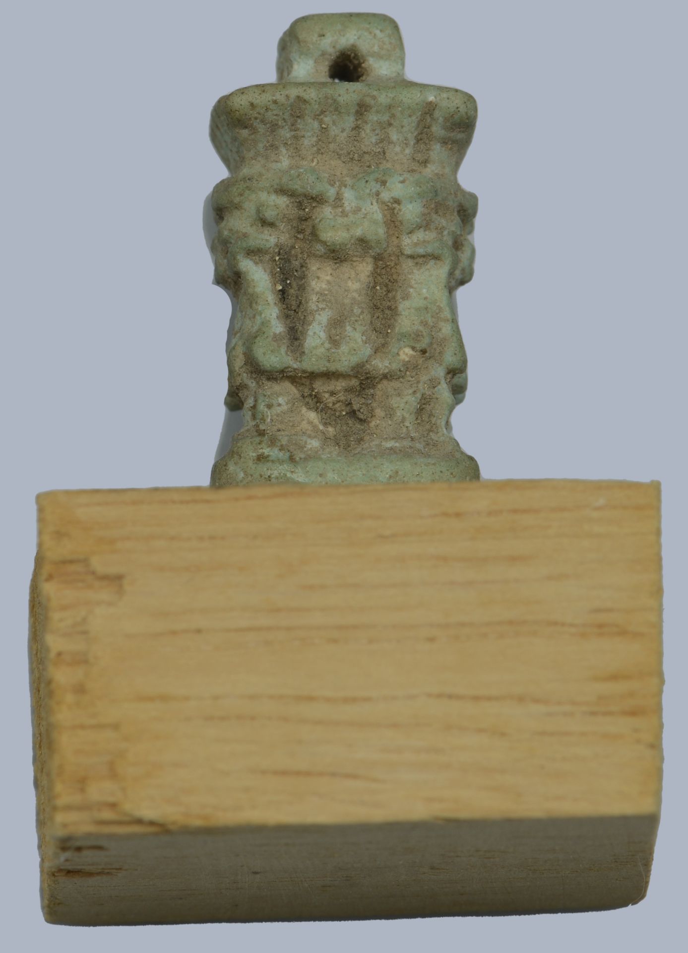 Egypt, Late Period (664-332 BC), Four-sided Bes amulet, 2.3cm; green glazed faience shabti w... - Image 4 of 4