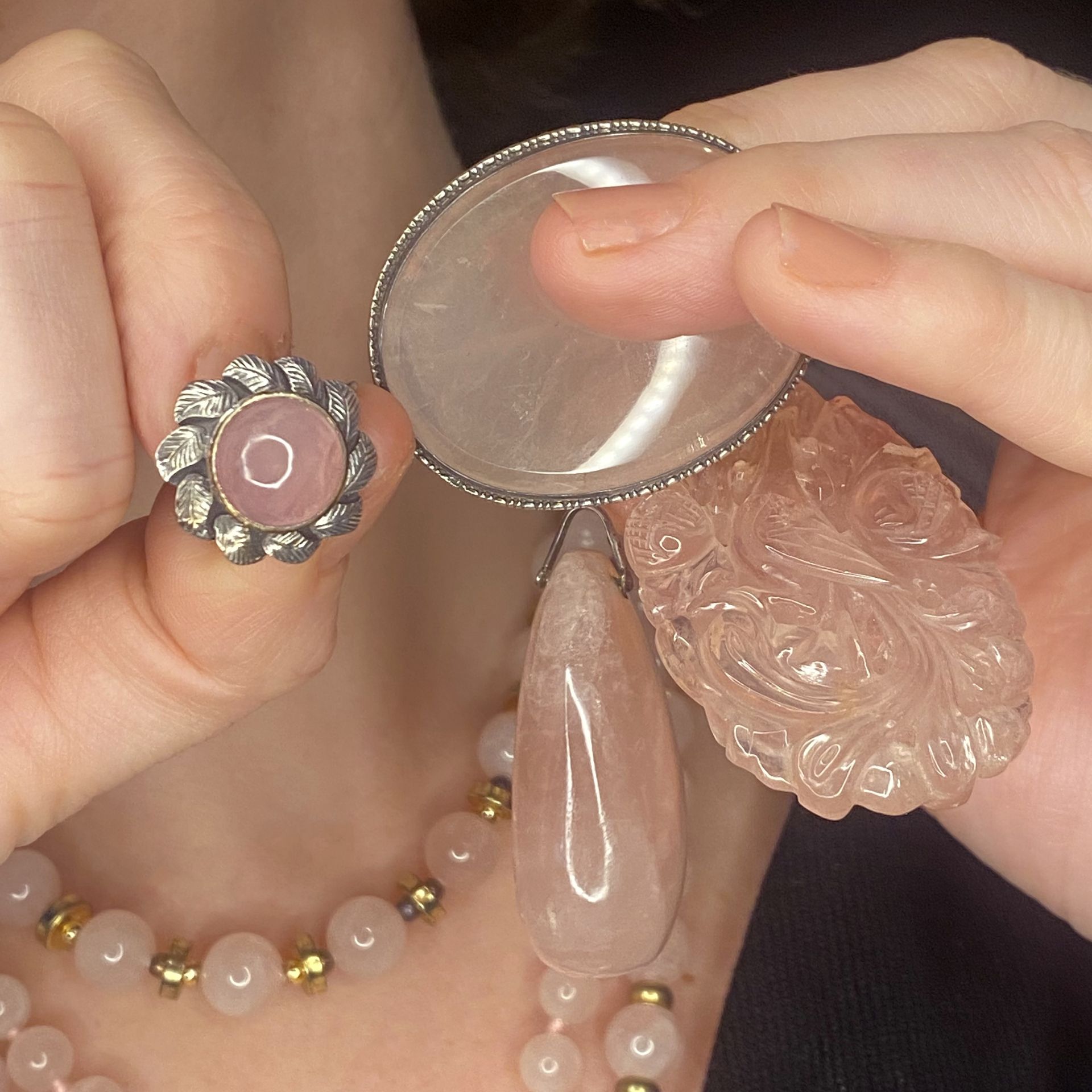 A collection of rose quartz jewellery, including bead necklaces, pendants, brooches and earr... - Image 3 of 3