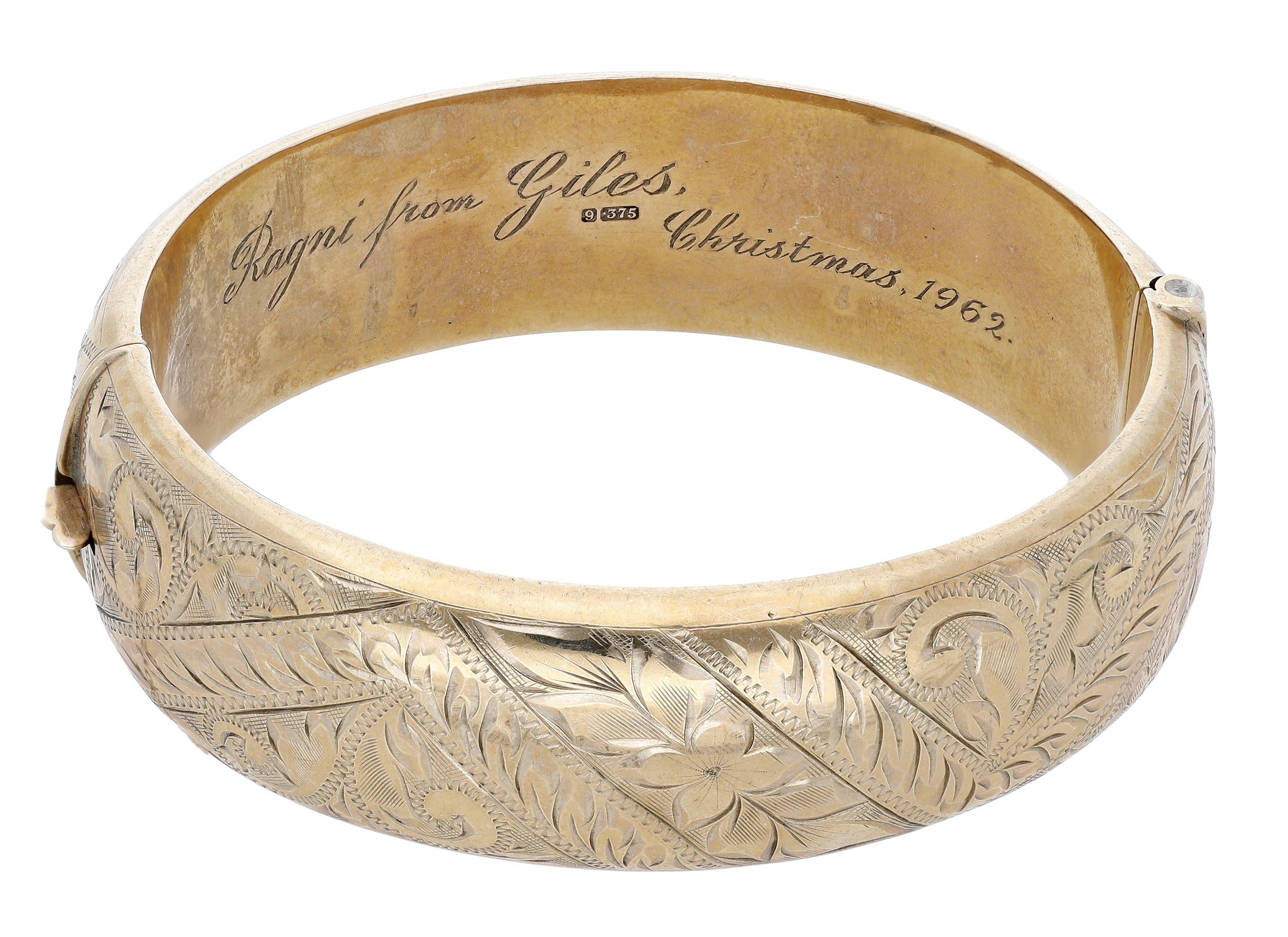 A 9ct gold hinged bangle, of hollow form, with engraved foliate and scroll decoration throug... - Image 3 of 4