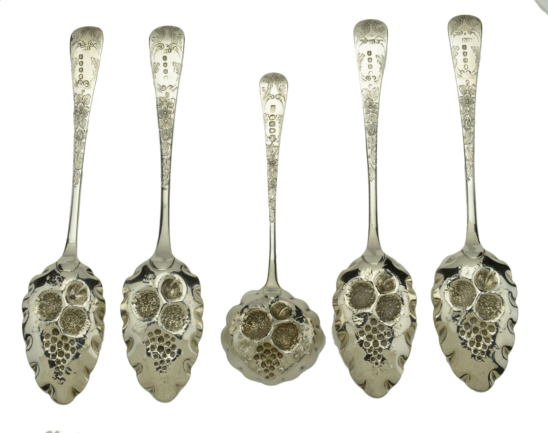 A set of four silver berry spoons with matching sifter spoon, the four tablespoons with Geor... - Image 3 of 5