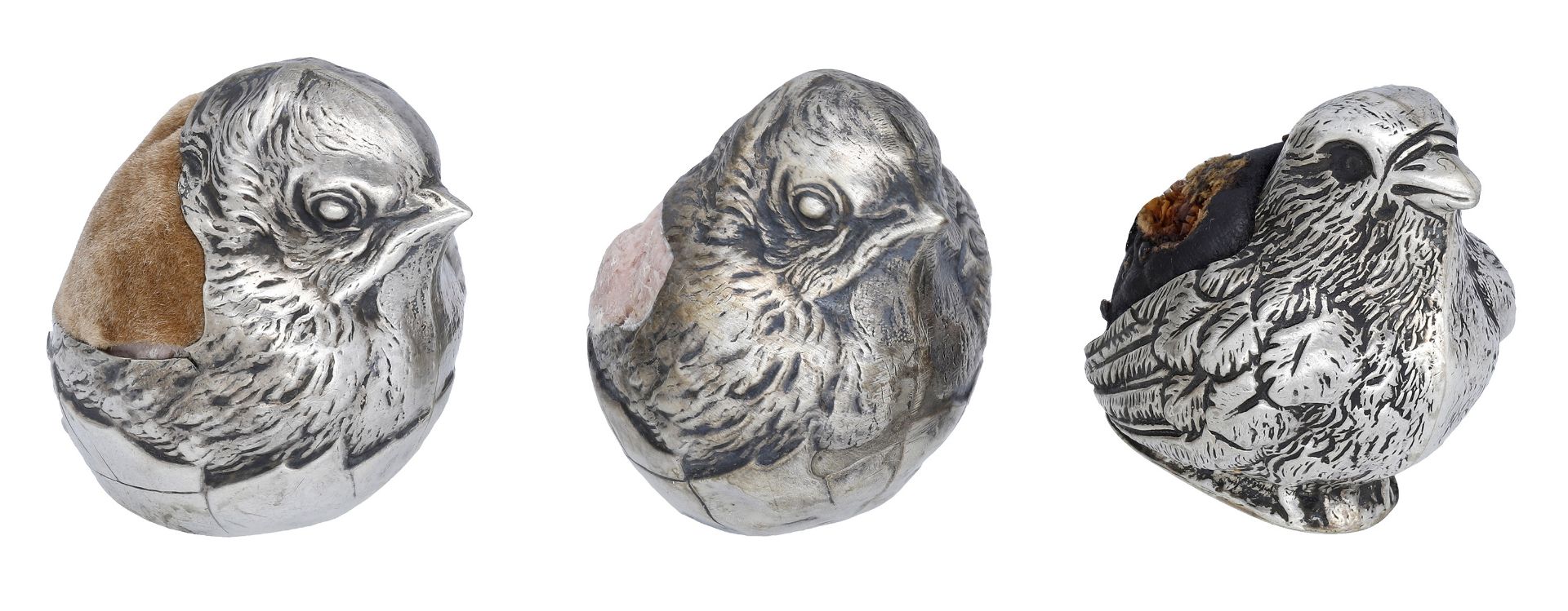 A matched pair of Edwardian silver chick pin cushions, the chicks hatching from their shells... - Image 2 of 3