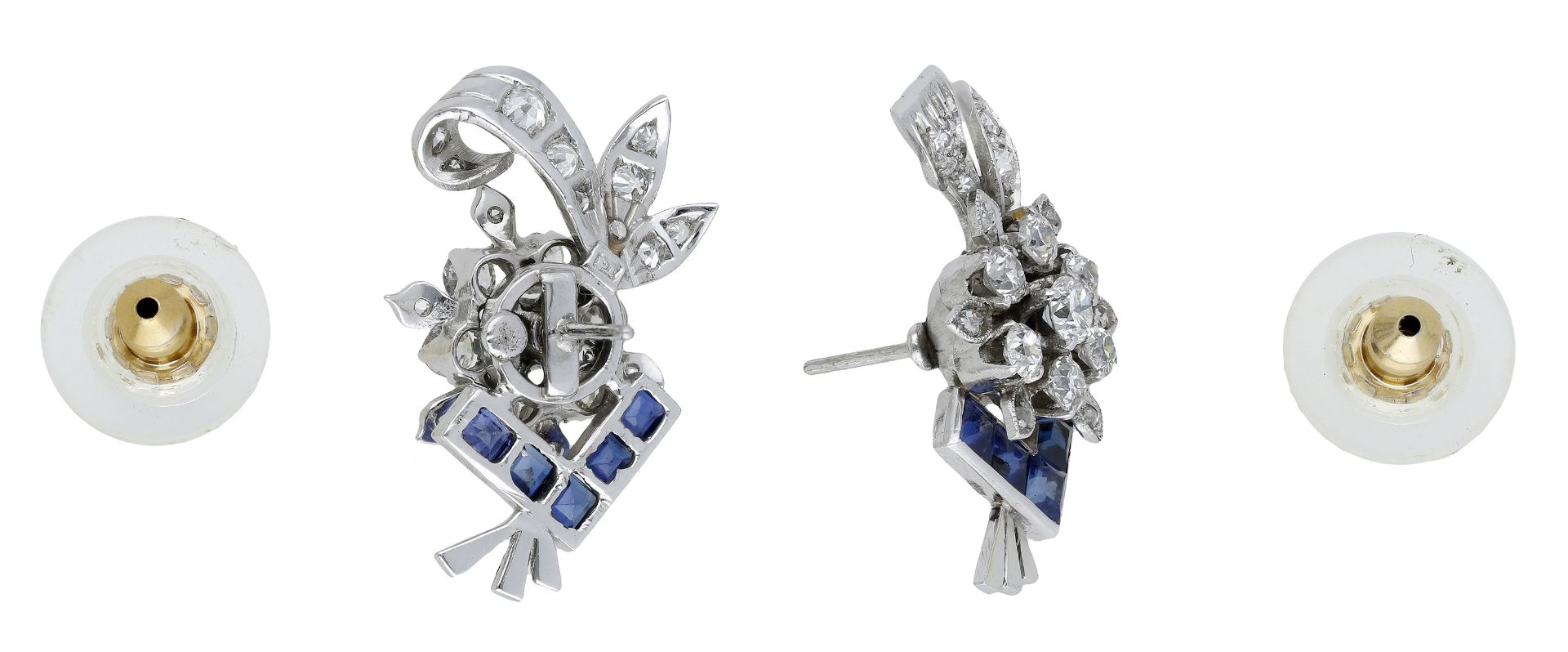 A pair of sapphire and diamond earrings, circa 1950, the foliate sprays set throughout with... - Bild 2 aus 3