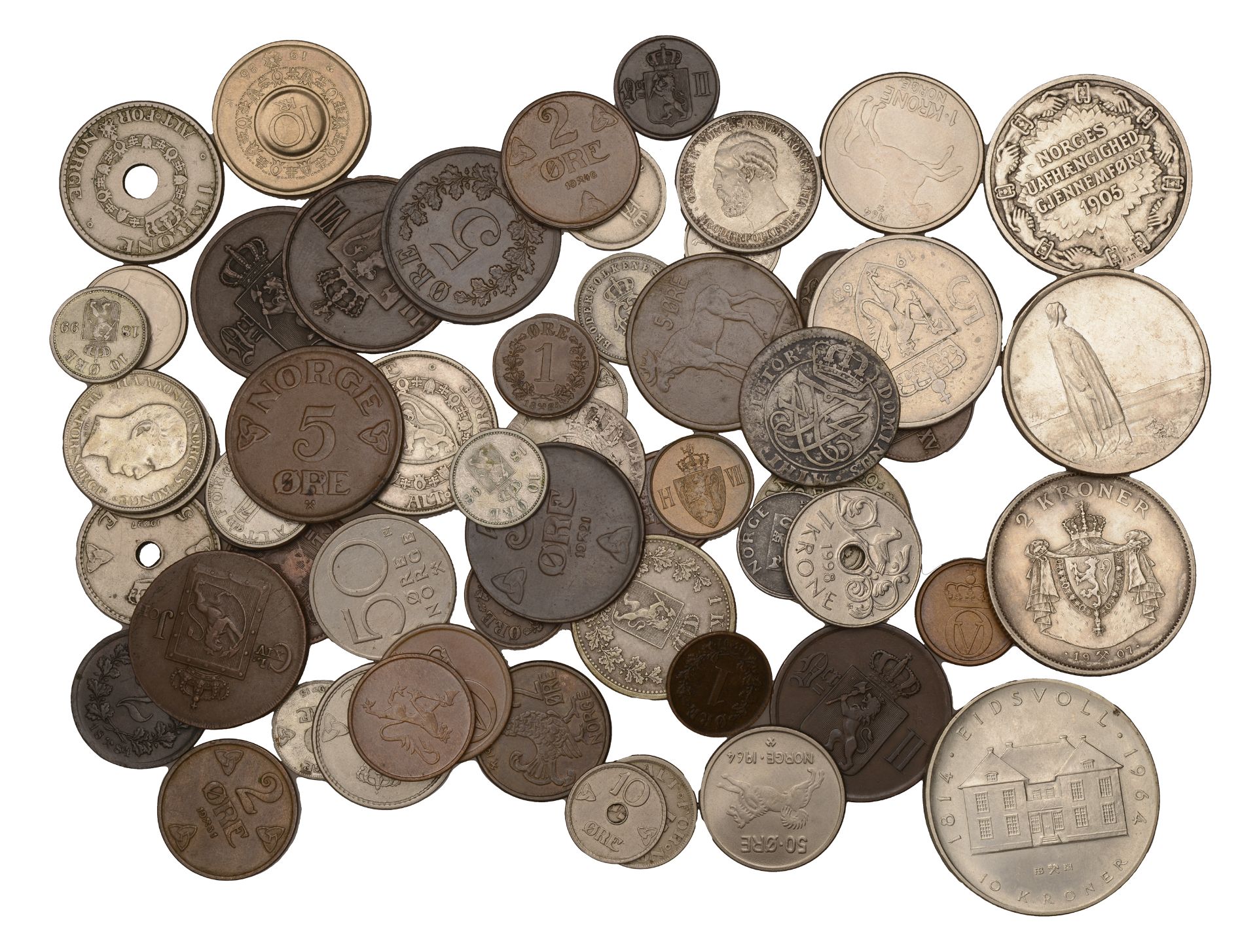Norway, Assorted Norwegian coins in silver (21), base metal (42) [63]. Varied state Â£200-Â£3...