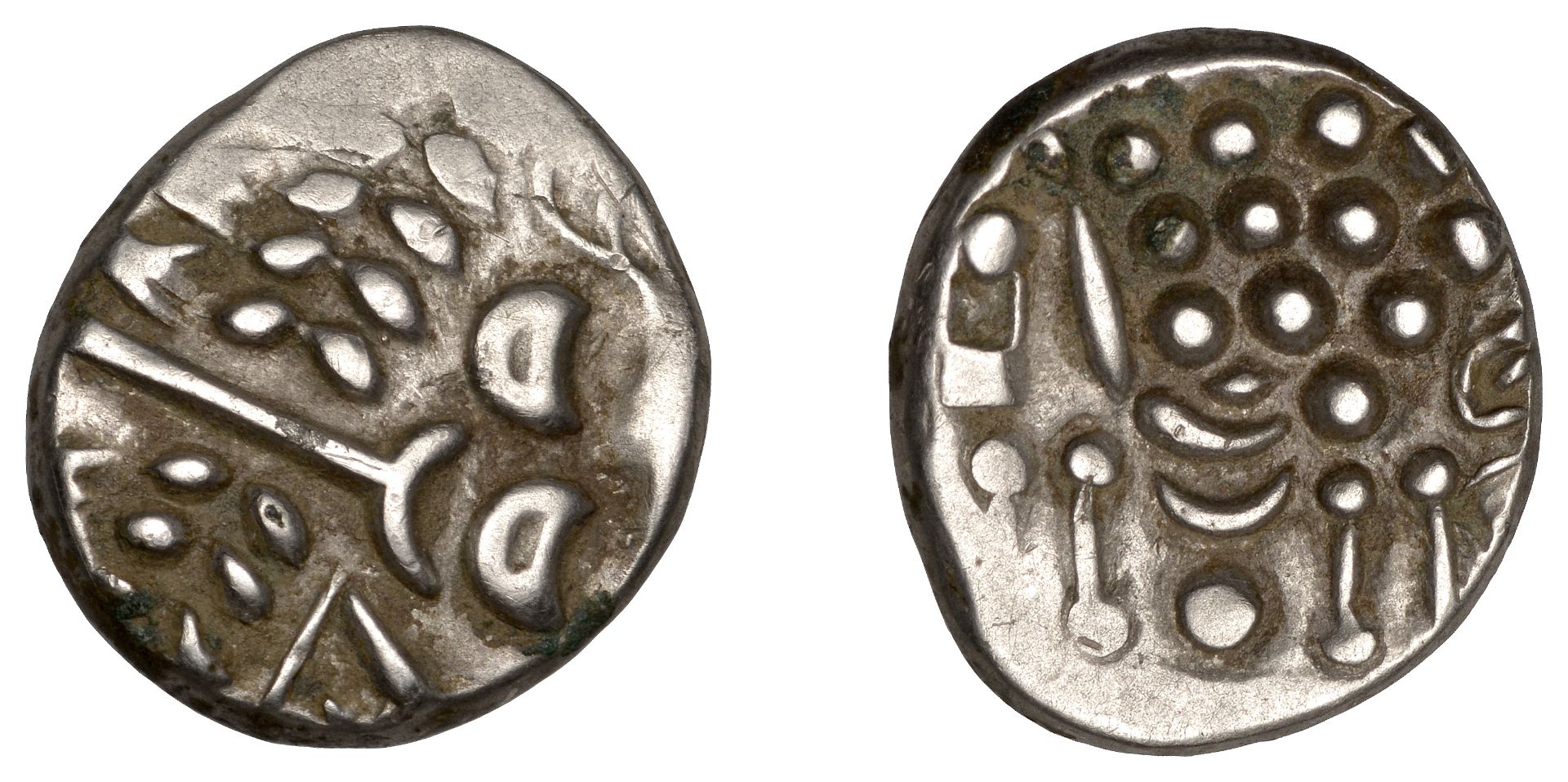 DUROTRIGES, Uninscribed issues, silver Stater, disjointed head of Apollo, rev. disjointed ho...