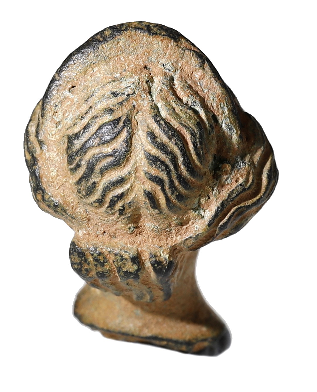 Roman, bronze head of Venus, 1st-2nd century, 3cm x 2.1cm, diademed head with hair centrally... - Image 4 of 5