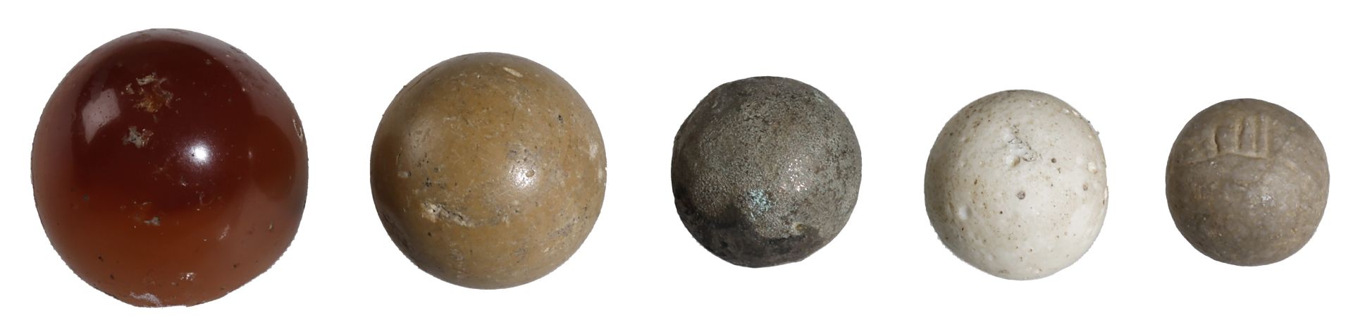 Judaea / Middle East, weights (5), 8th-1st century BC, all dome-shaped with a flat base [5]....