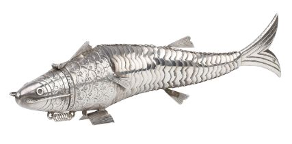 A fish spice box, with engraved scales to the upper section of the articulated body, the hin...