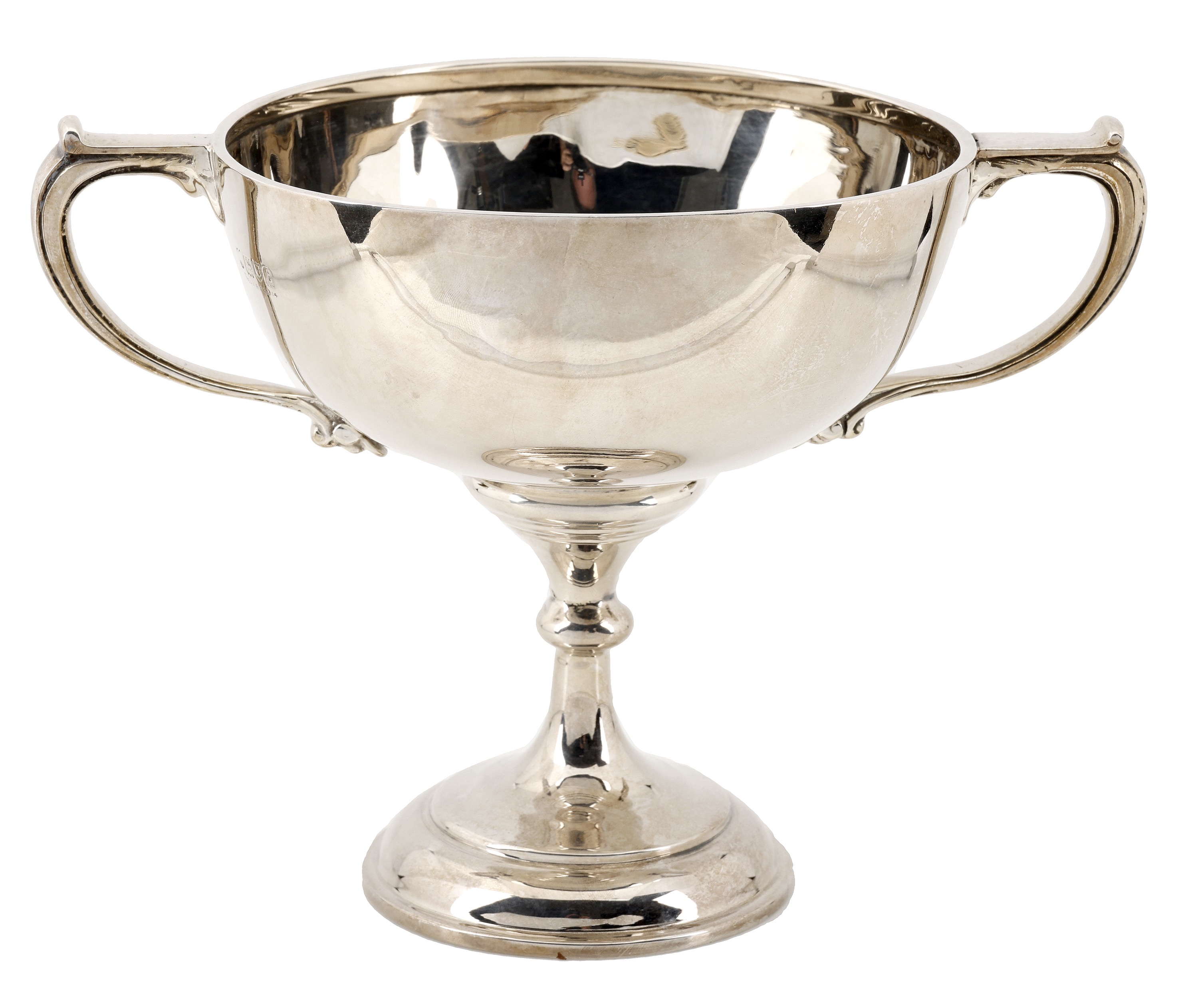 Two silver trophy cups, the first with twin-handled girdled body, with cover and presentatio... - Image 2 of 5