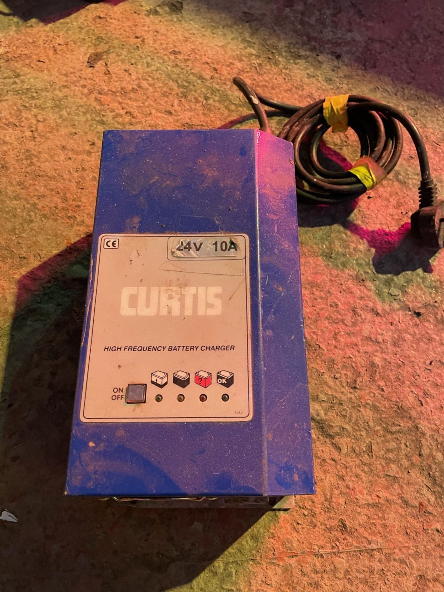 Curtis high frequency battery charger